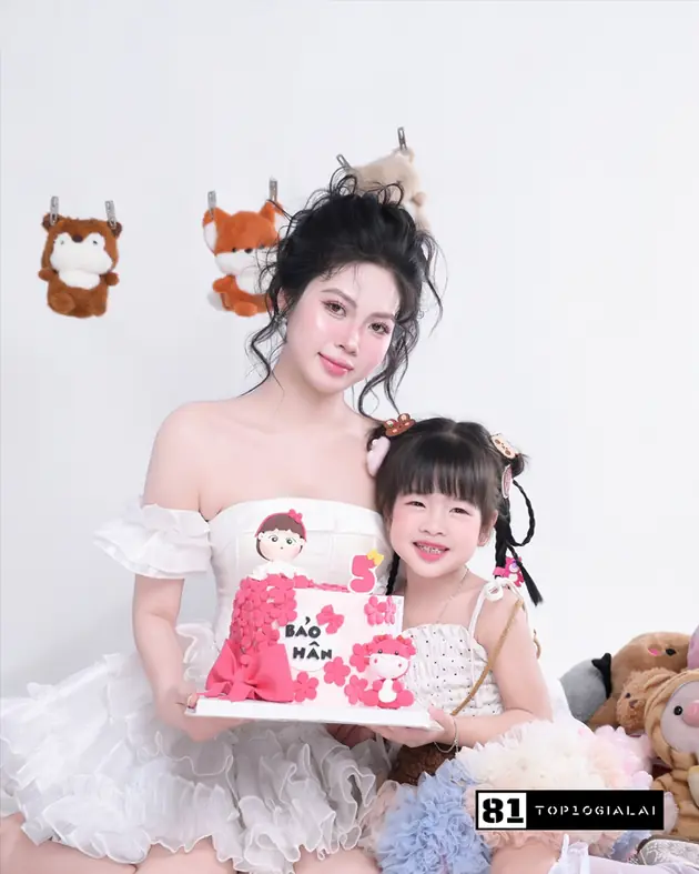 Trang điểm Gia Lai - Sử Như