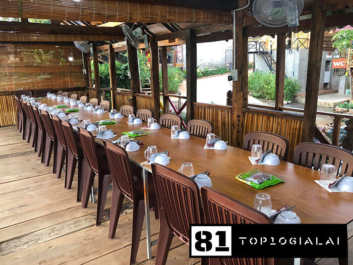 Gà Nướng Cơm Lam Jrai