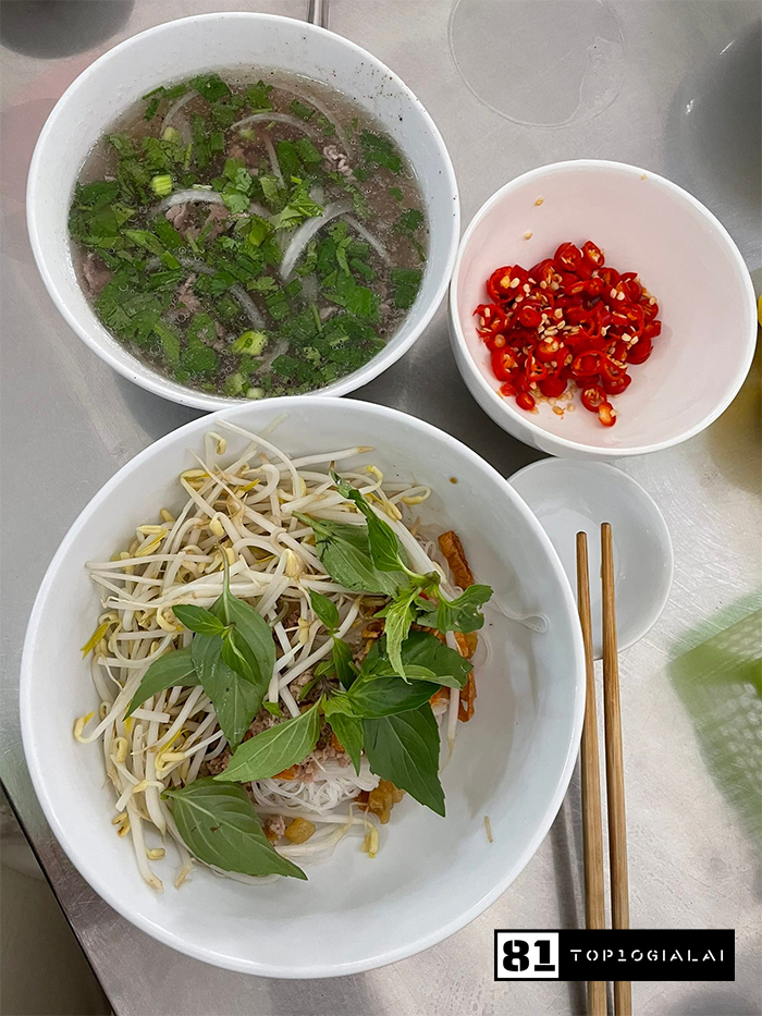 Phở Khô Hiệp