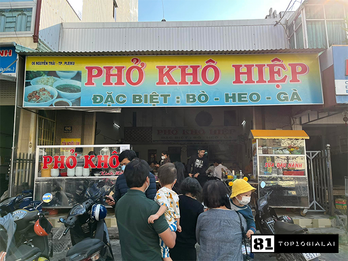Phở khô Hiệp