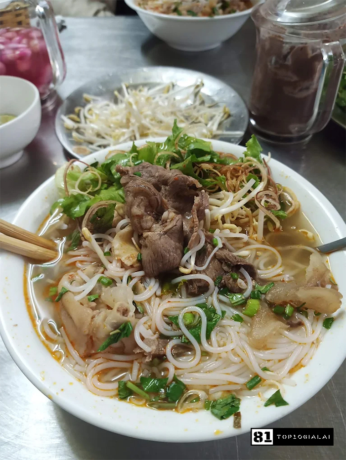 Bún bò bà Dinh