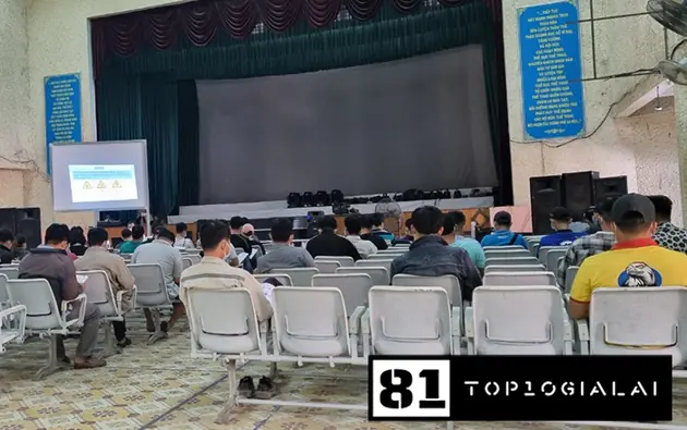 Buổi học lý thuyết tại Trung tâm