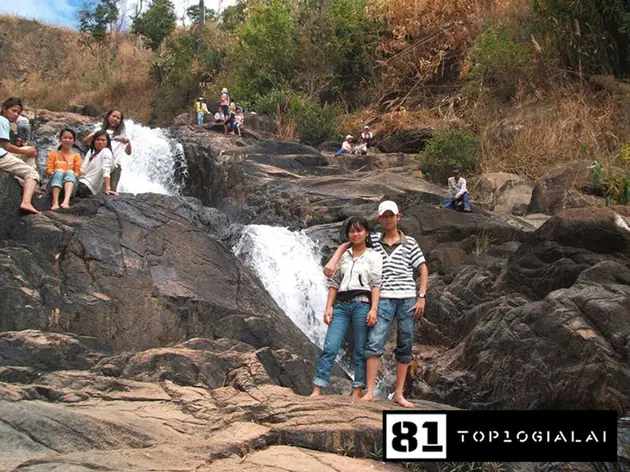 Thác 9 tầng tây nguyên