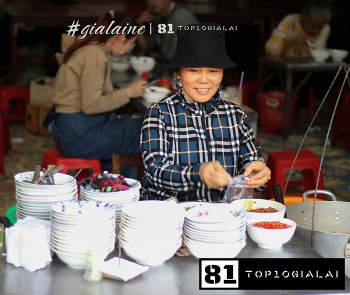 Bánh canh Chợ nhỏ