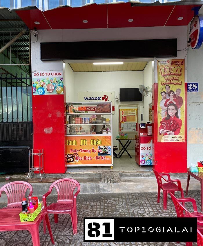 Không gian quán 28 Wừu pleiku