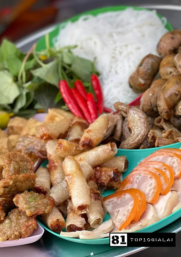 Bún đậu mắm tôm Bà Xíu