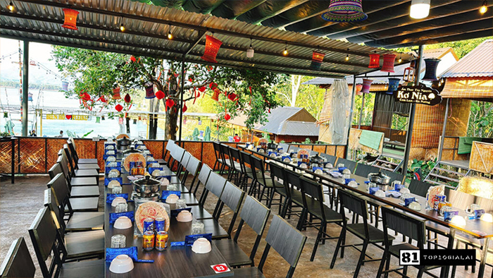 Gà nướng cơm lam Gia Lai - Kơnia