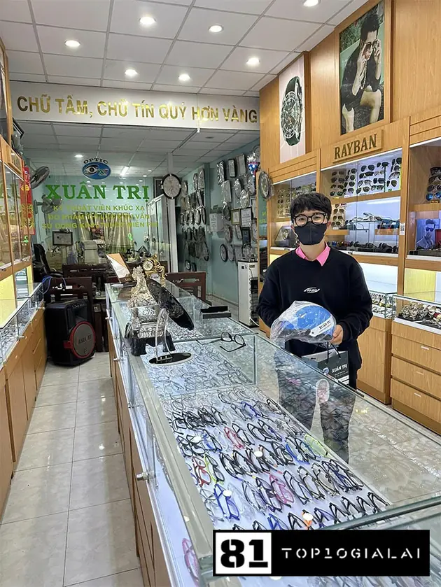 Mắt kính Hà Nội