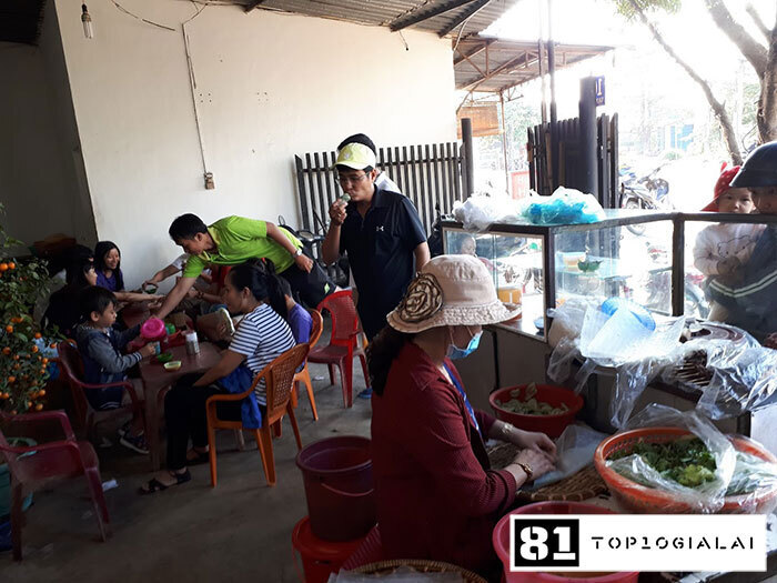 Không gian quán vạn kiếp