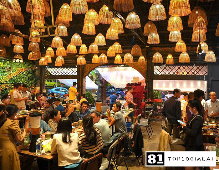 Không gian phố nướng gia lai