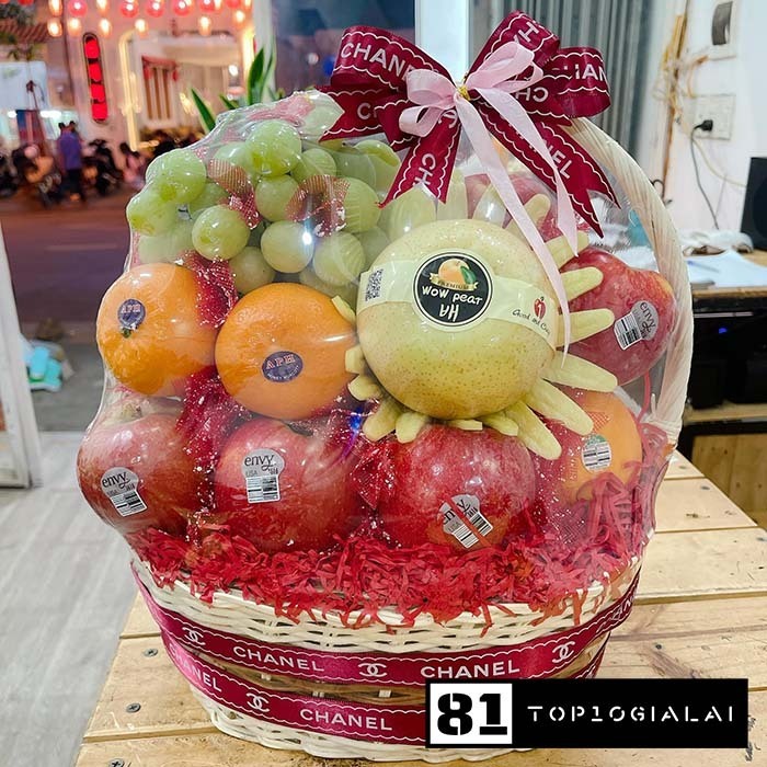 Tiệm hoa quả Gia Lai