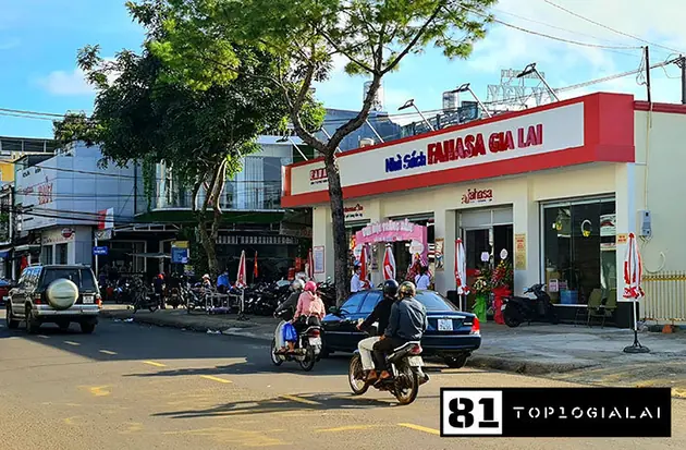 Nhà sách FAHASA Gia Lai