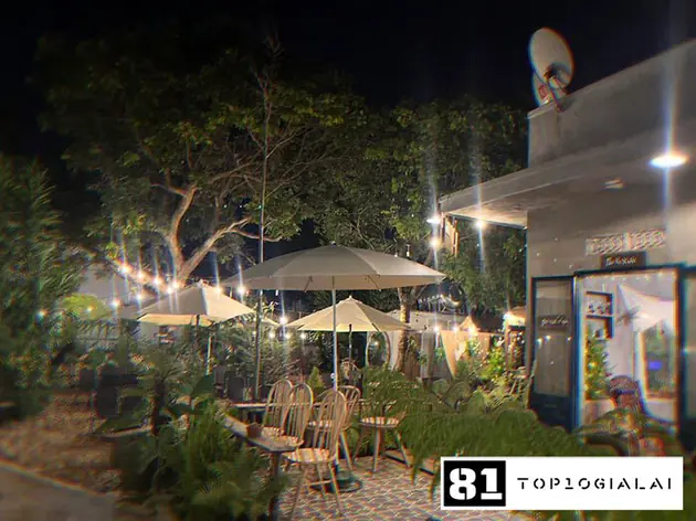 Tiệm Cà Phê Tháng Tư Pleiku