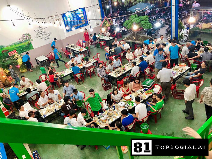 Không gian quán đệ nhất bê thui